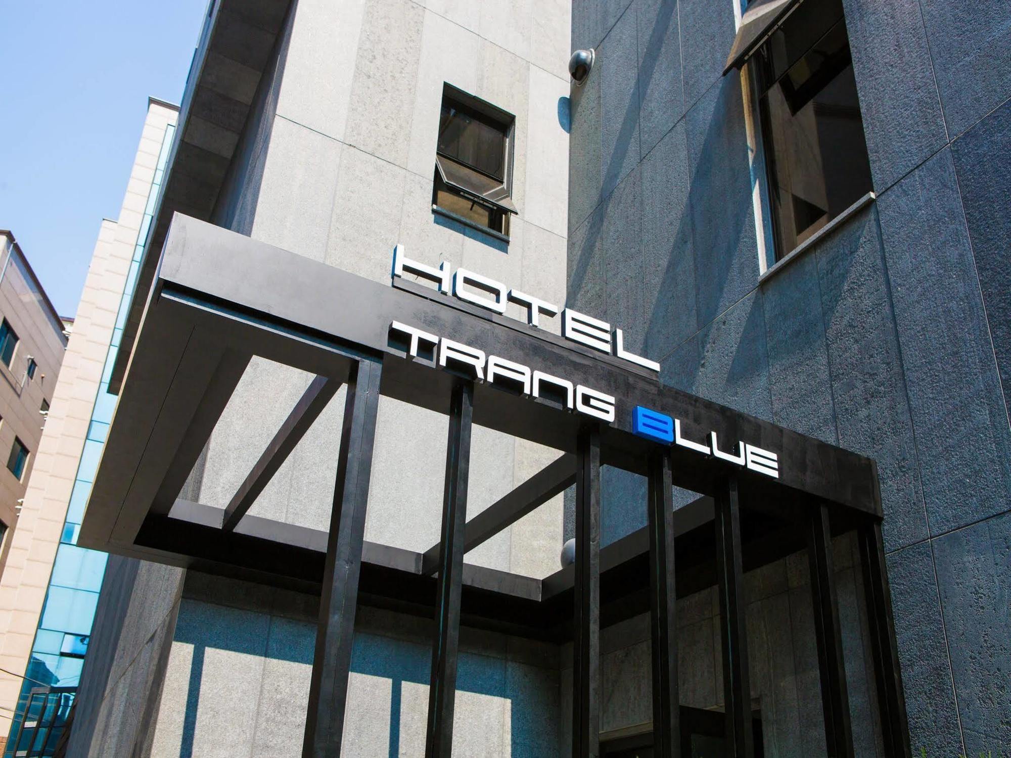 Trang Blue Seoul